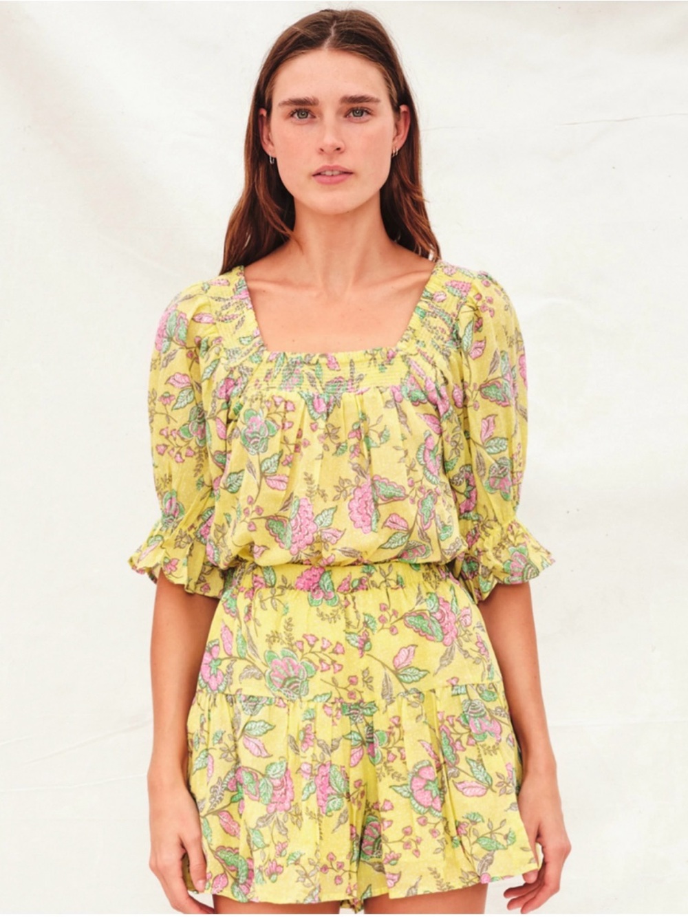 🌼✨ Sundry Yellow Floral Smocked Peasant Top & Shorts Set NWT Size‎ 1/2 ✨🌼